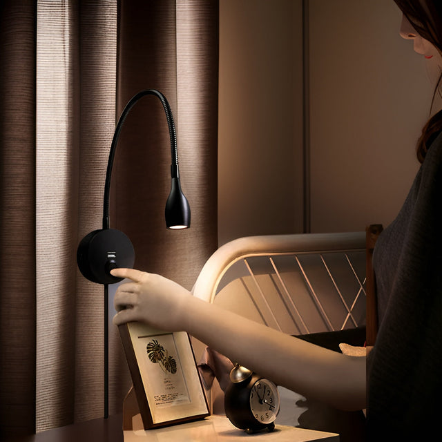 TouchGlow - 2-i-1-Swan-hals væglampe med USB-oplader til hyggelige læseaftener