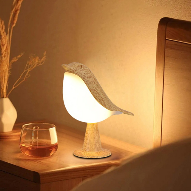 Genopladelig LED natlampe med berøringssensor og kreativ fugledesign