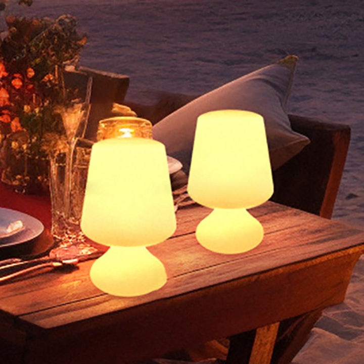 Moderne Minimalistisk PE Kop Form USB LED Bordlampe Natlys til Udendørs Terrasse |