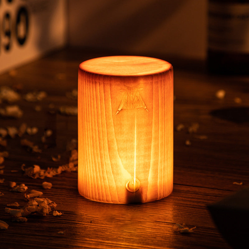 LumiWood – LED bordlampe med batteri og touch-kontrol