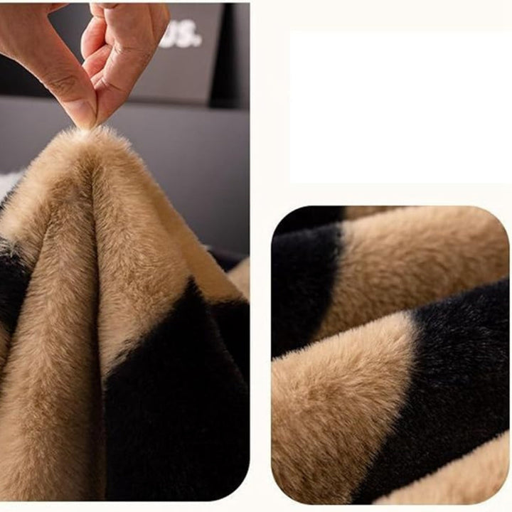 Vilde Striber Zebra Fleece Sofaovertræk