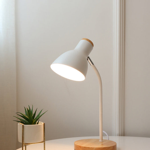 Lommelygte-formet svingbar bordlampe Macaron Metal 1-lys natlampe til børneværelse