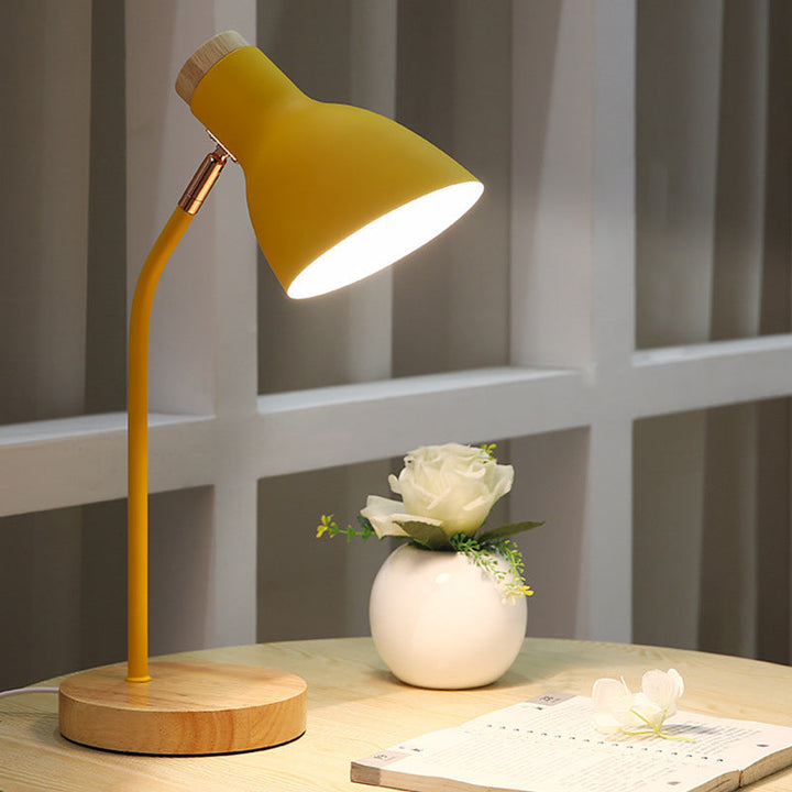 Lommelygte-formet svingbar bordlampe Macaron Metal 1-lys natlampe til børneværelse
