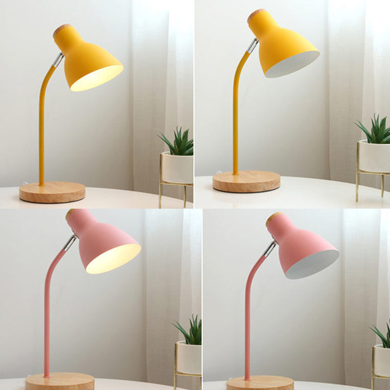 Lommelygte-formet svingbar bordlampe Macaron Metal 1-lys natlampe til børneværelse