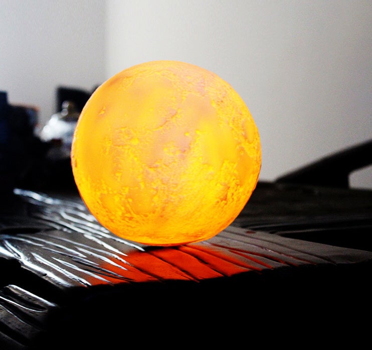 Kreativ Mini Genopladelig 3D-Printet Måne 1-Lys LED Bordlampe
