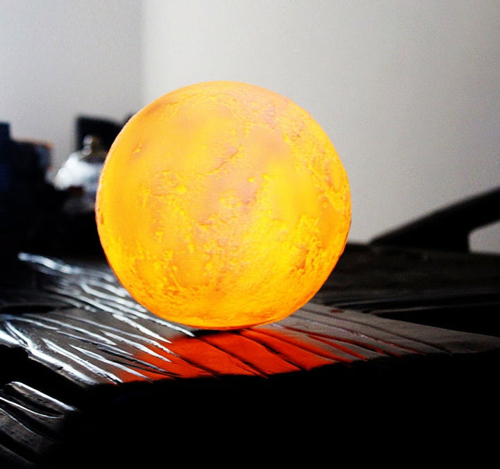 Kreativ Mini Genopladelig 3D-Printet Måne 1-Lys LED Bordlampe
