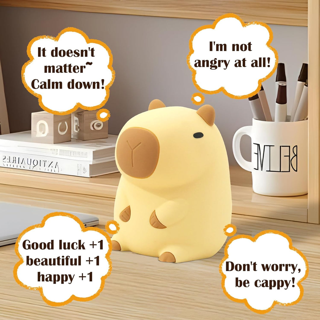 Sød CapySnuggle Natlampe - Varmt Lys i Capybara Design