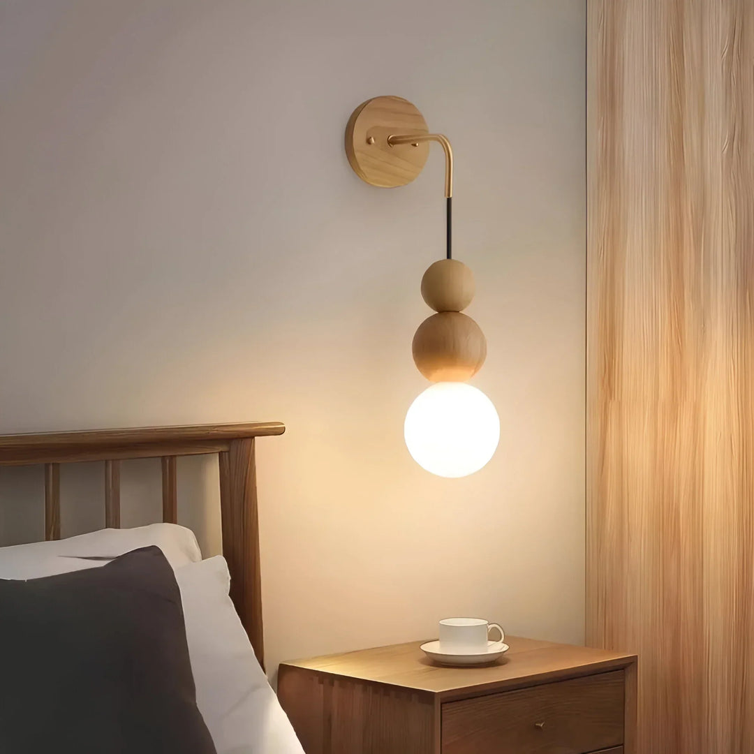 GlowHaven – Valnød &amp; Messing Accent Væglampe