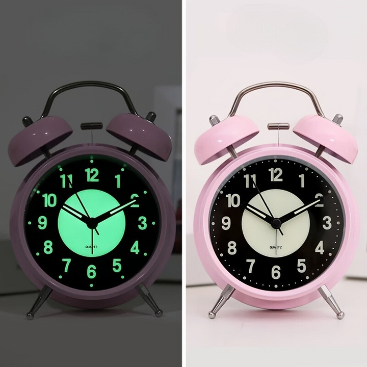 LuminousTime - Elegant Metal Vækkeur med Blid Belysning til Fredelige Morgener og Nætter