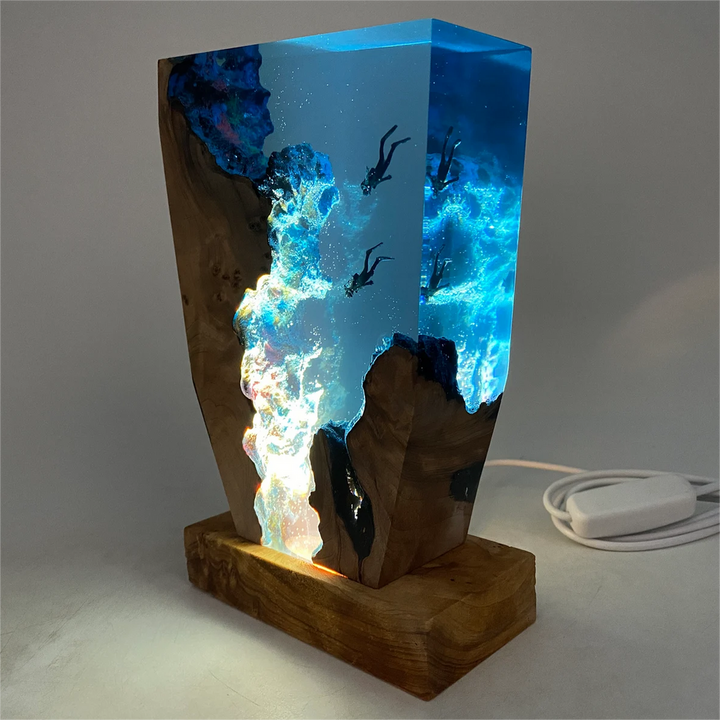 Abyss Aurora: Dyk ned i oplyste dybder