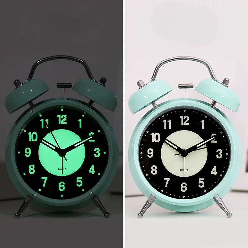 LuminousTime - Elegant Metal Vækkeur med Blid Belysning til Fredelige Morgener og Nætter
