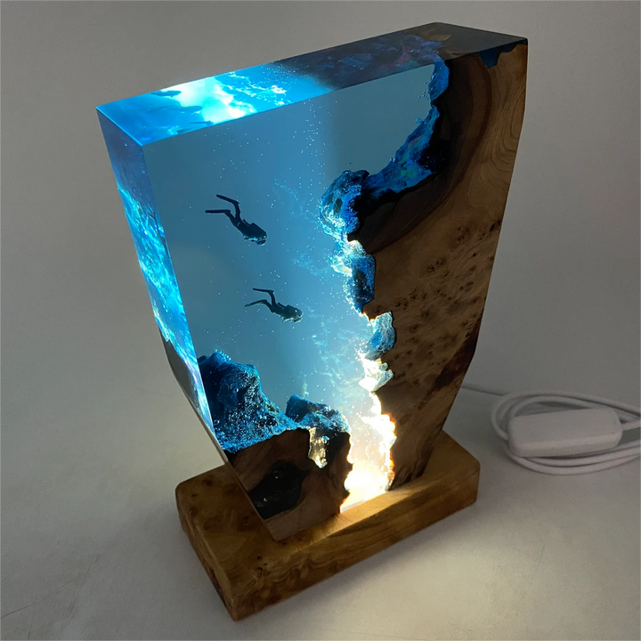 Abyss Aurora: Dyk ned i oplyste dybder