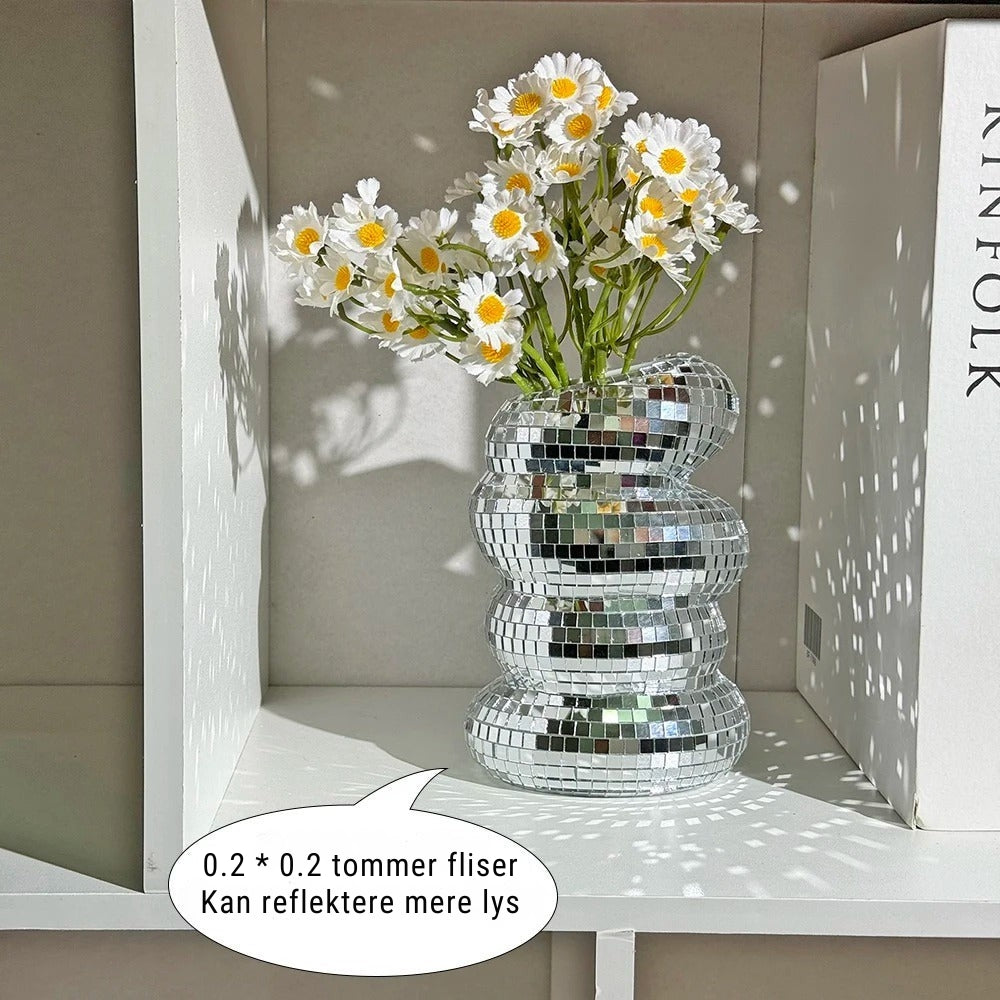 Spejlbeklædt disco vase med retro charme og moderne flair