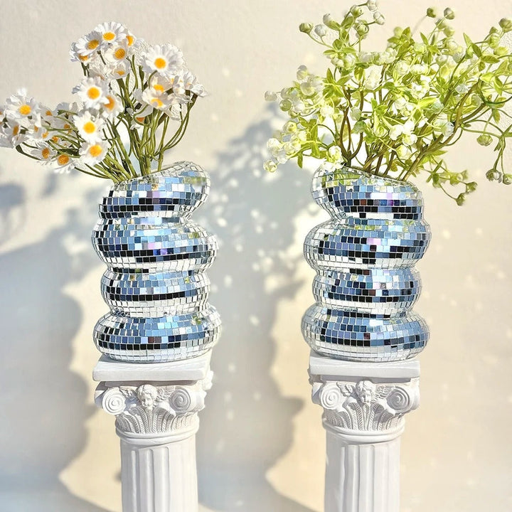 Spejlbeklædt disco vase med retro charme og moderne flair
