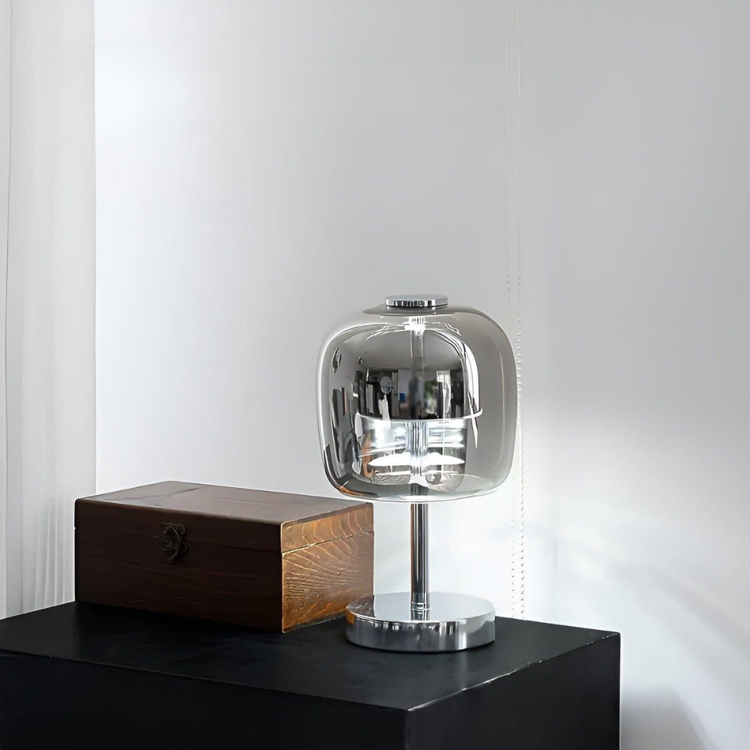 Bærbar - Elegant bordlampe lavet af spejlglas