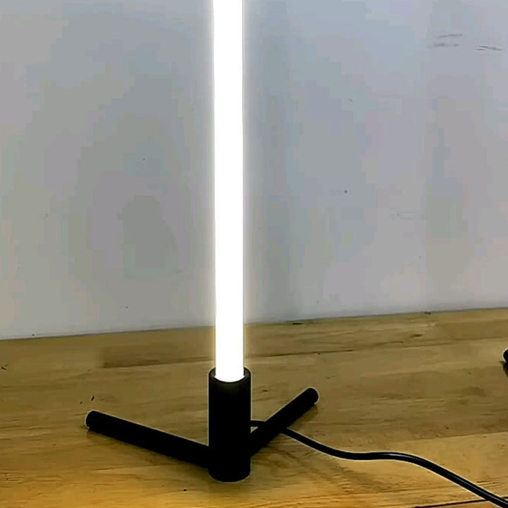 Luminix Bar LED Bordlampe | Minimalistisk Design | Nattelys &amp; Ambient Belysning | Moderne &amp; Dekorativ