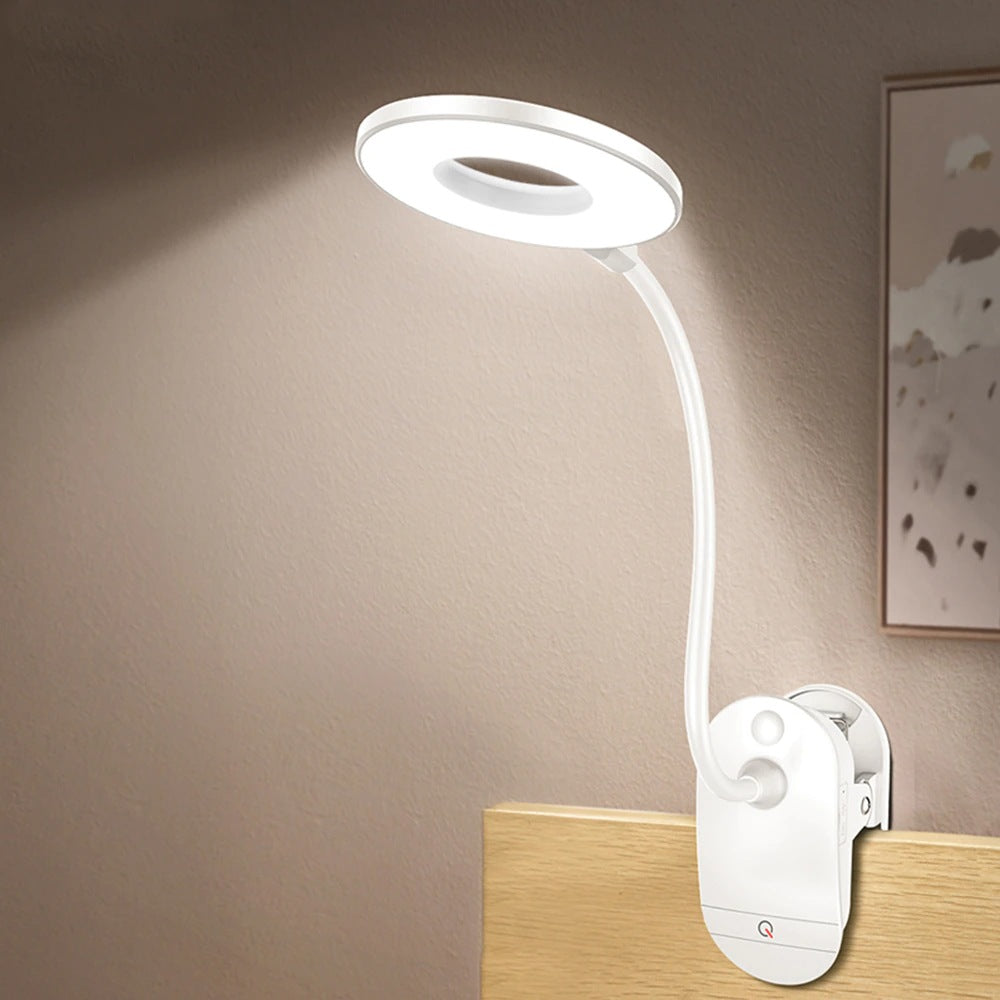 Trådlampe til natbord