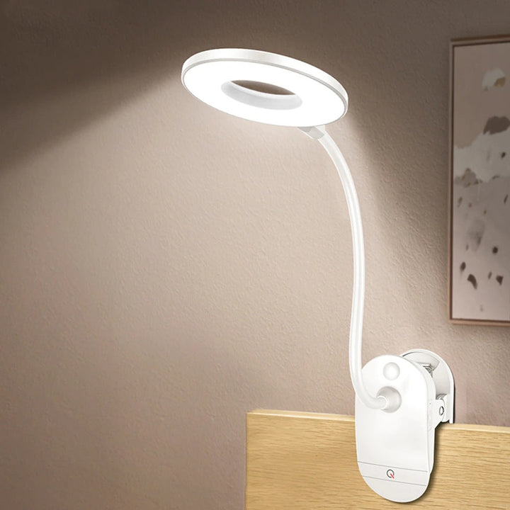Trådlampe til natbord