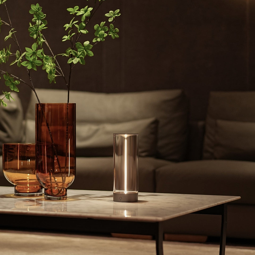 GlowBright | Bærbar LED-lampe med trådløs design