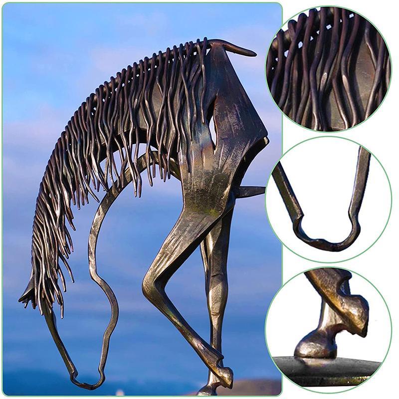 Hesteskulptur dekoration