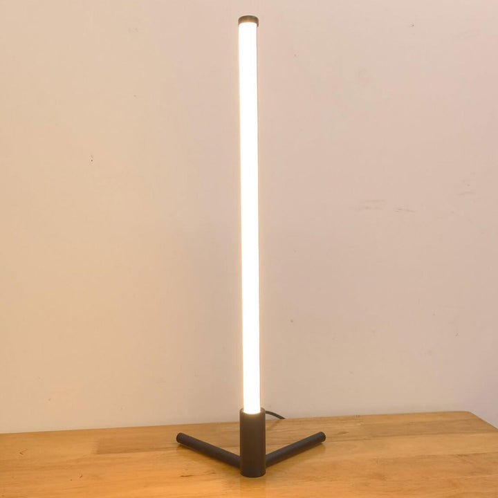 Luminix Bar LED Bordlampe | Minimalistisk Design | Nattelys &amp; Ambient Belysning | Moderne &amp; Dekorativ