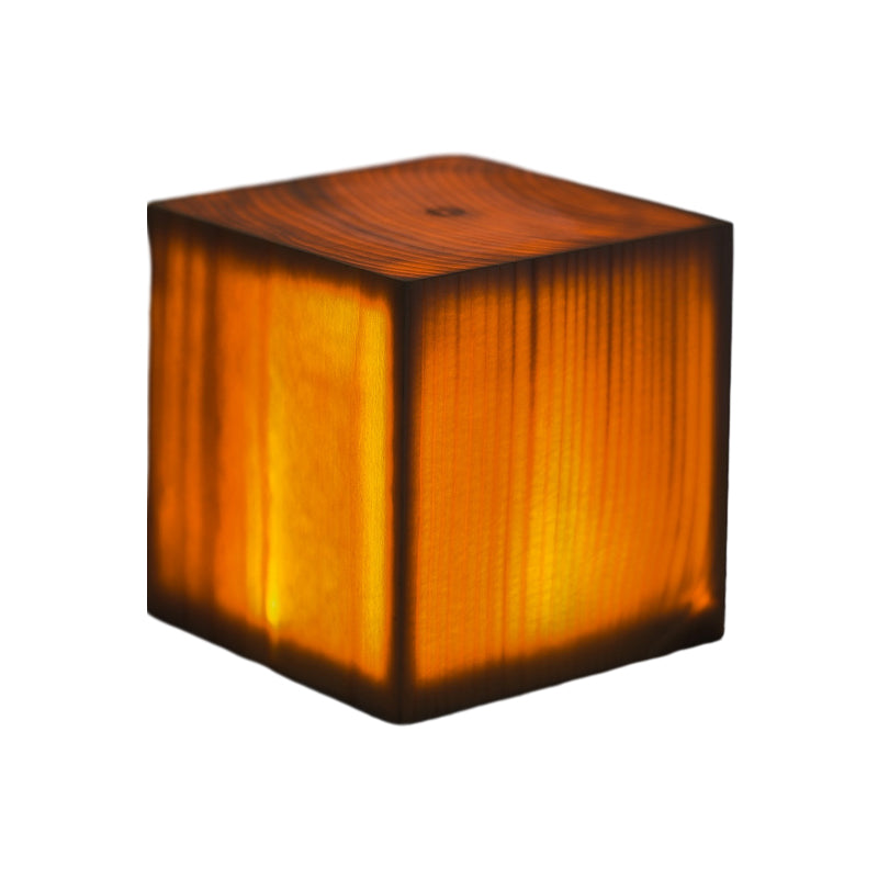 LumiWood – LED bordlampe med batteri og touch-kontrol