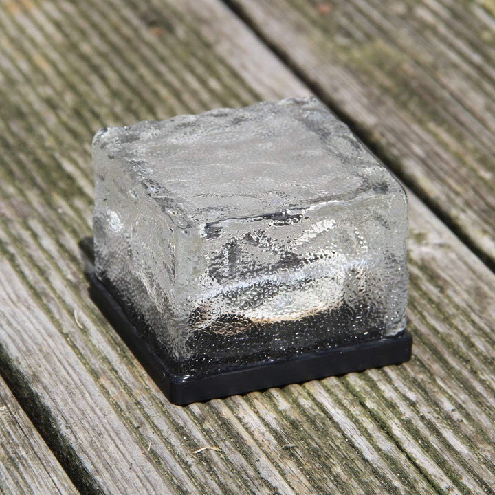 LumiSquare – Solcelledrevet Havebelysning