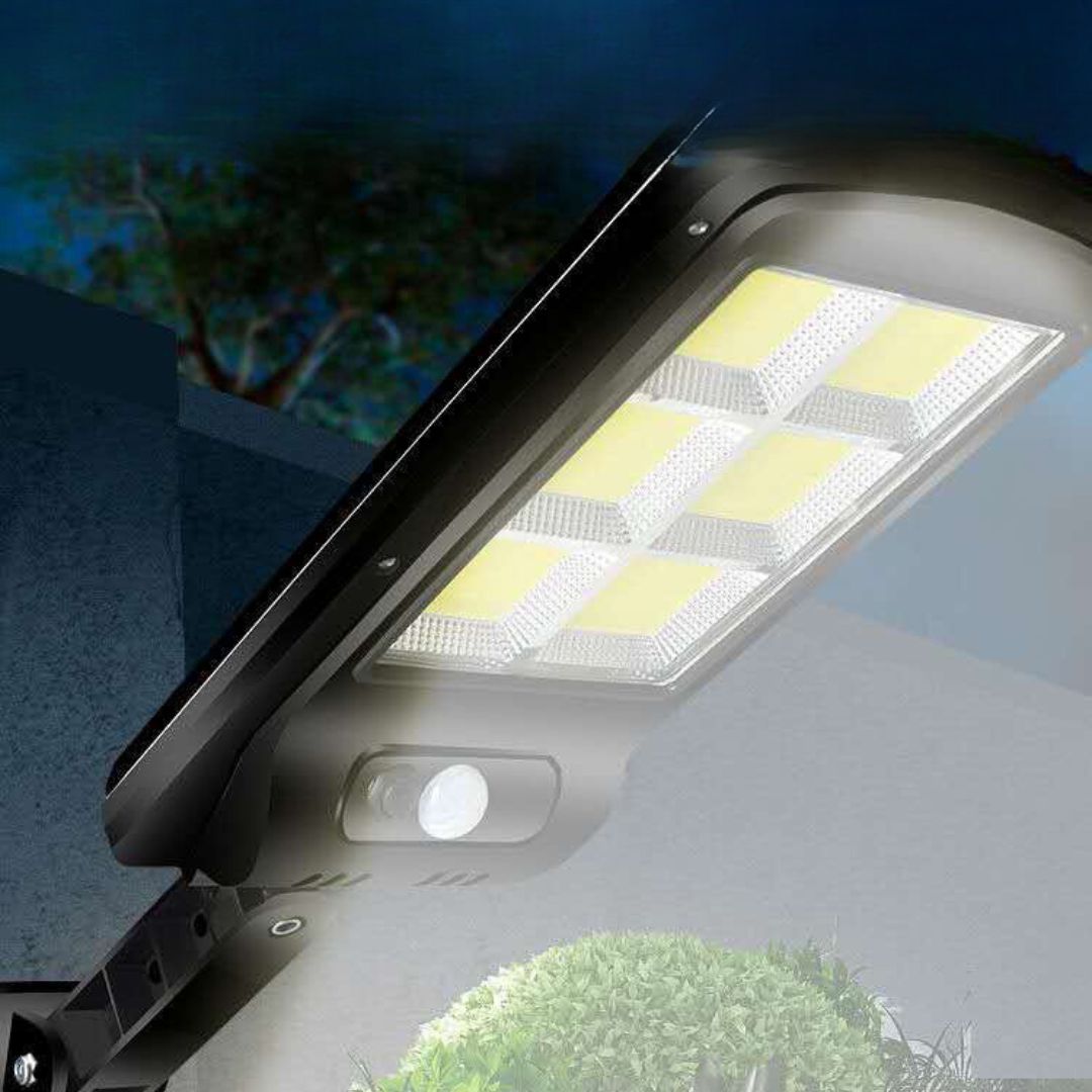 Solcellevejlampe med 4000 Lumen (Udsalg)
