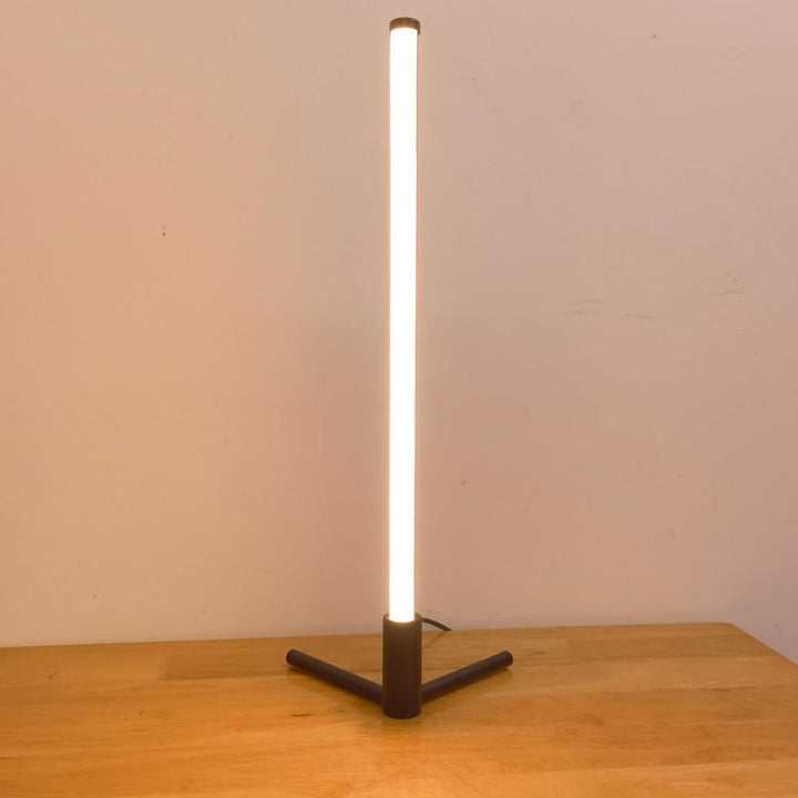 Luminix Bar LED Bordlampe | Minimalistisk Design | Nattelys &amp; Ambient Belysning | Moderne &amp; Dekorativ