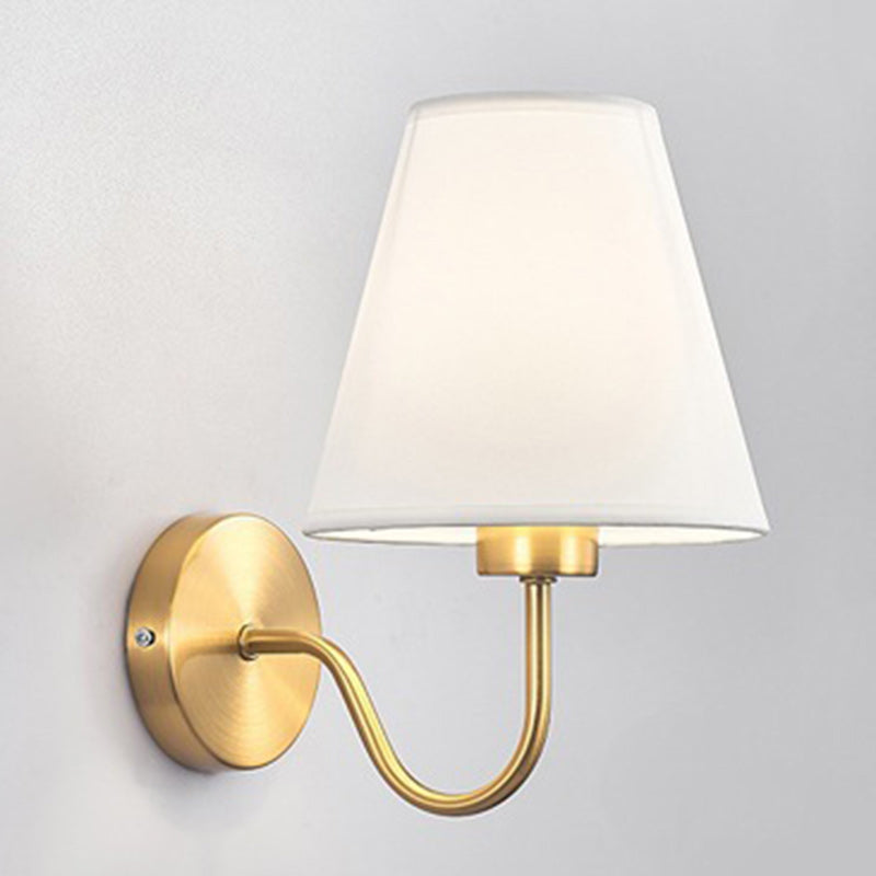 Moderne Nordisk Rund Bøjet Jern Stof Skærm 1-Lampe Væglampe til Stue