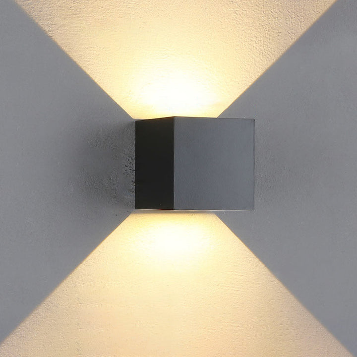 Moderne Minimalistisk Vandtæt Cube Op Ned Aluminium Glas Induktions LED Væglampe Til Soveværelse