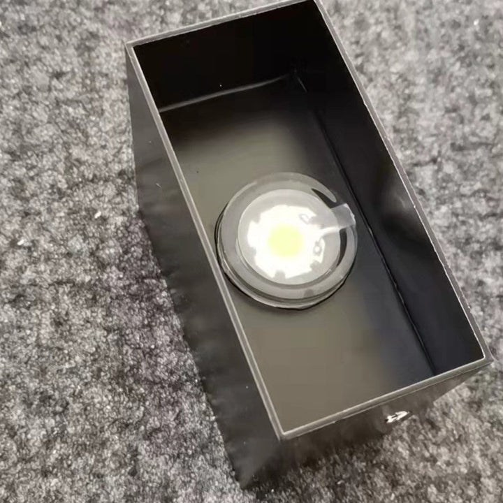Moderne Minimalistisk Vandtæt Cube Op Ned Aluminium Glas Induktions LED Væglampe Til Soveværelse
