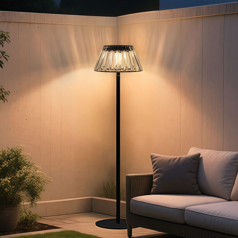 Moderne Industriel Vandtæt Sol USB Jern Glas Udendørs LED Stående Gulvlampe til Have |