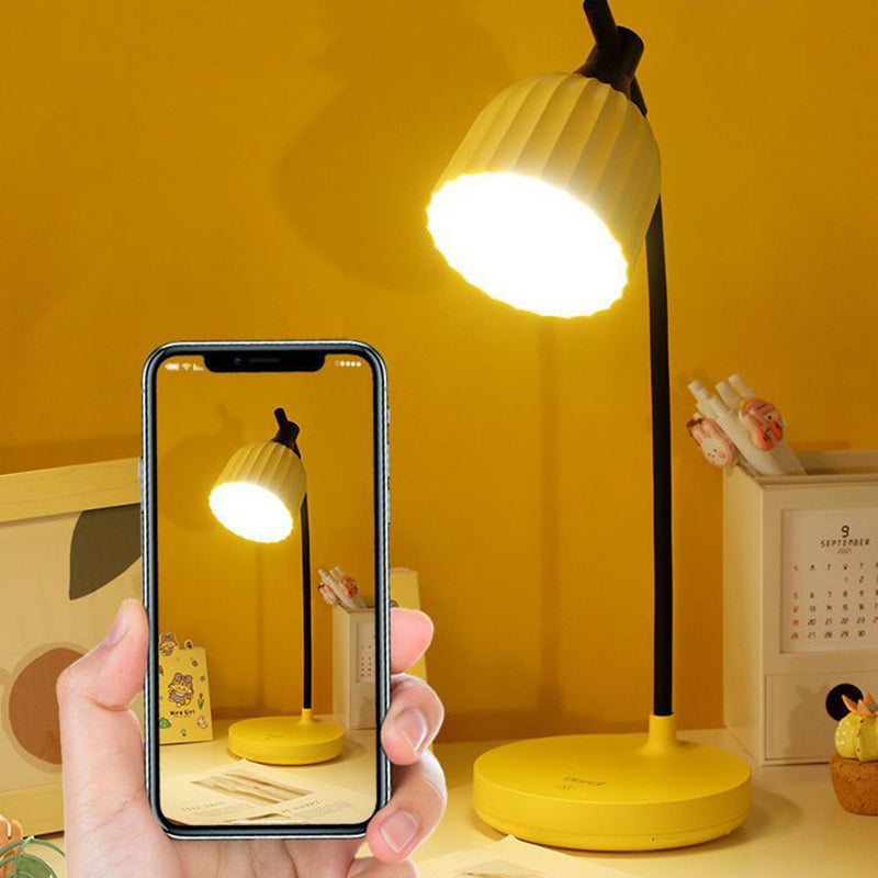Moderne Minimalistisk Rund Foldet ABS LED Bordlampe til Stuen