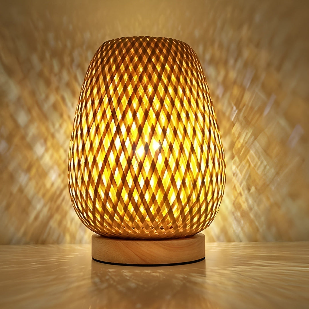 Bamboo Table Lamp with USB Power Supply – Sustainable and Energy-Saving Design