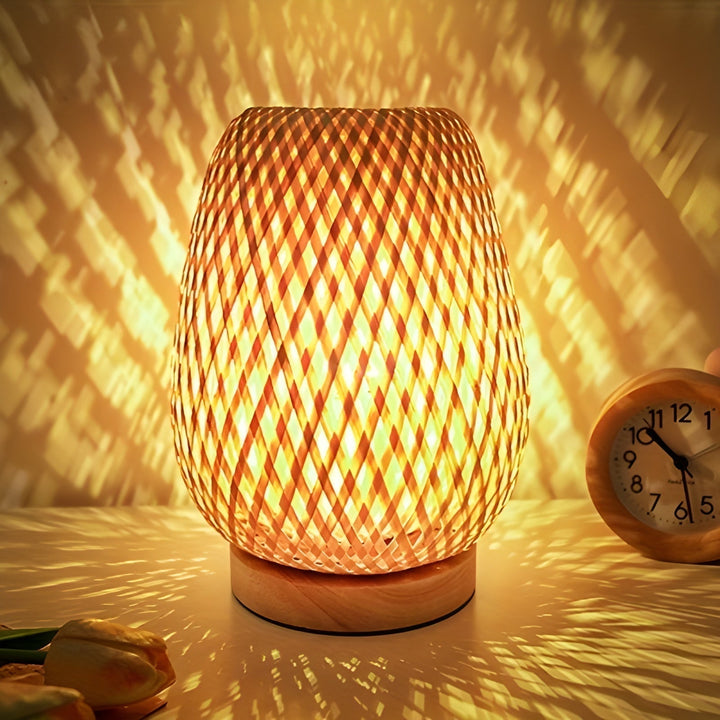 Bamboo Table Lamp with USB Power Supply – Sustainable and Energy-Saving Design
