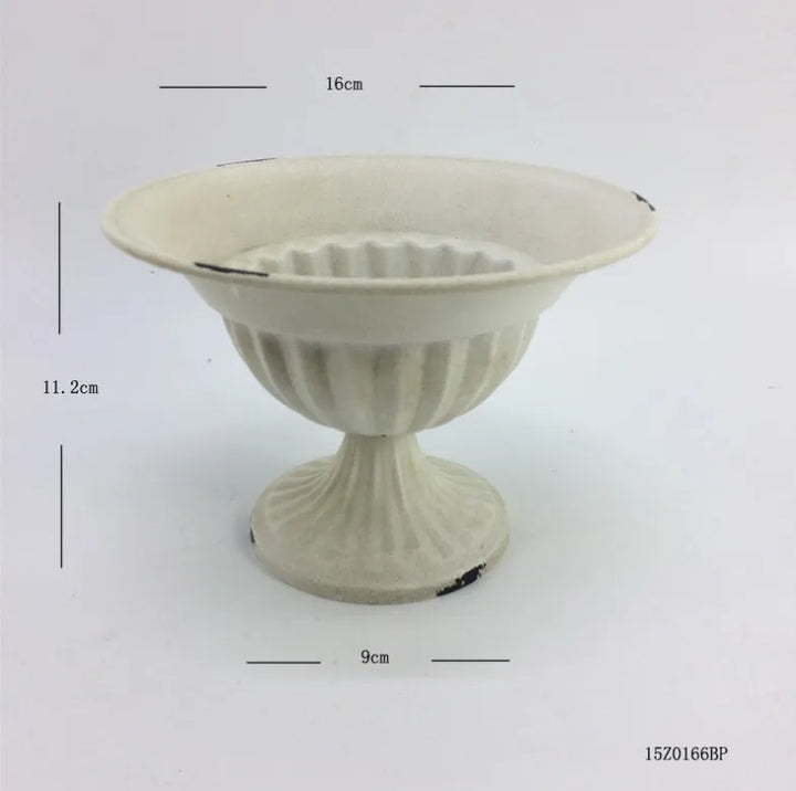 Europæisk Vintage Chalice Vase lavet af Jern