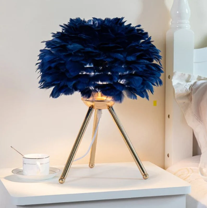Bordlampe - FeatherLux - Dæmpbart Lys - Elegant Fjer Design