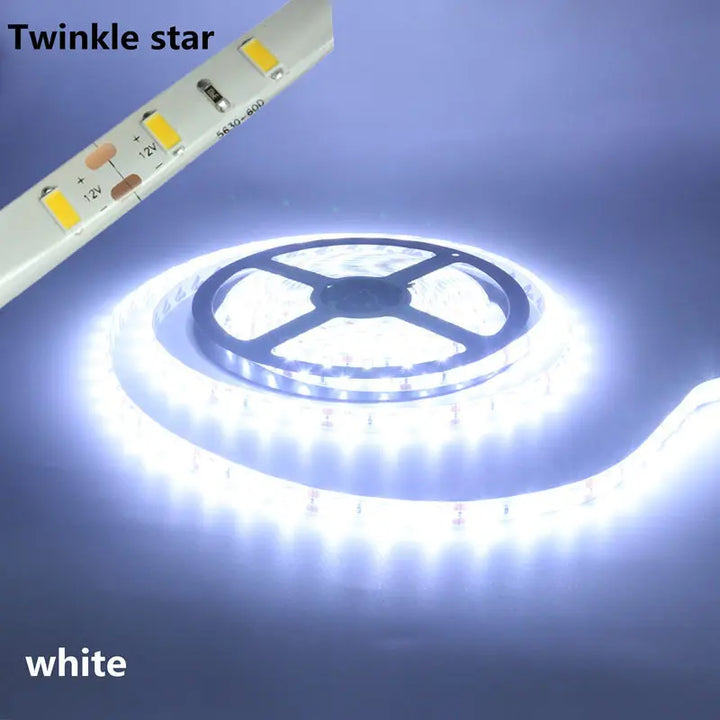 Vandtæt 5M LED strip lys i varmt og koldt hvid