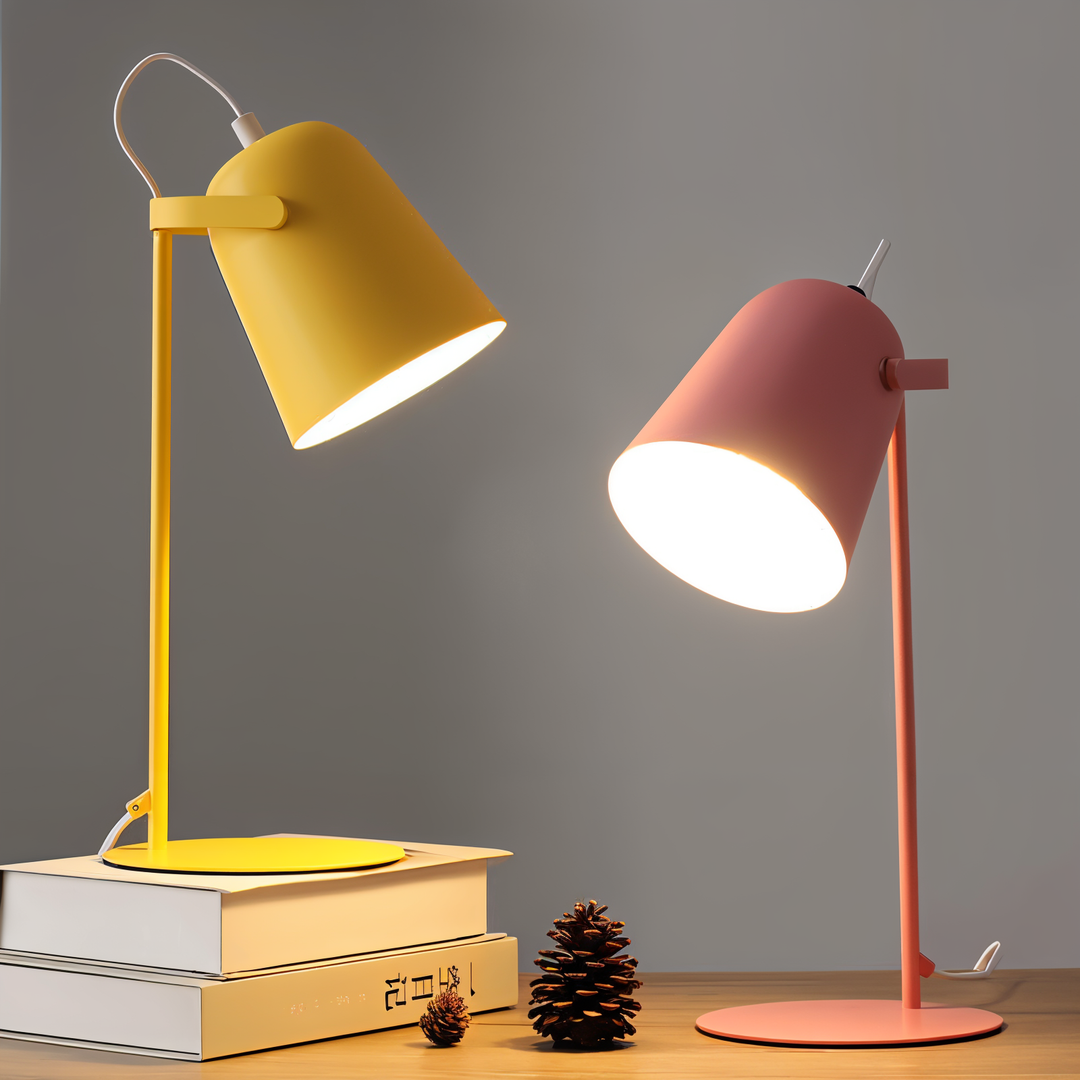 Macaron – Justerbar Nordisk Bordlampe til et Stilfuldt Kontor