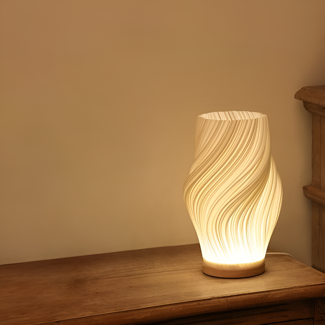 DreamWave - Moderne cremefarvet 3D bølgelampe med elegant metalbund