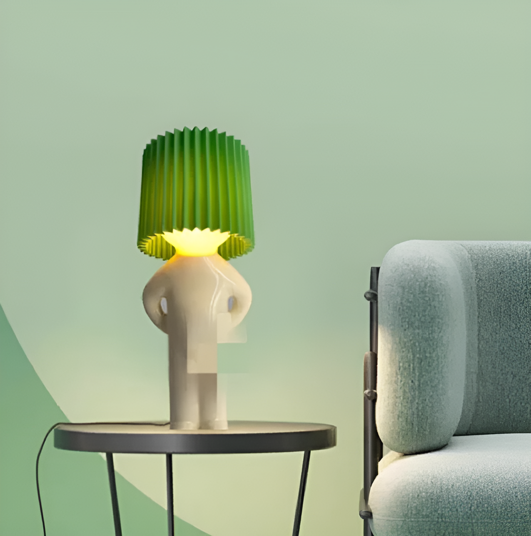 Bordlampe - Kreativ lille genert dreng LED lampe