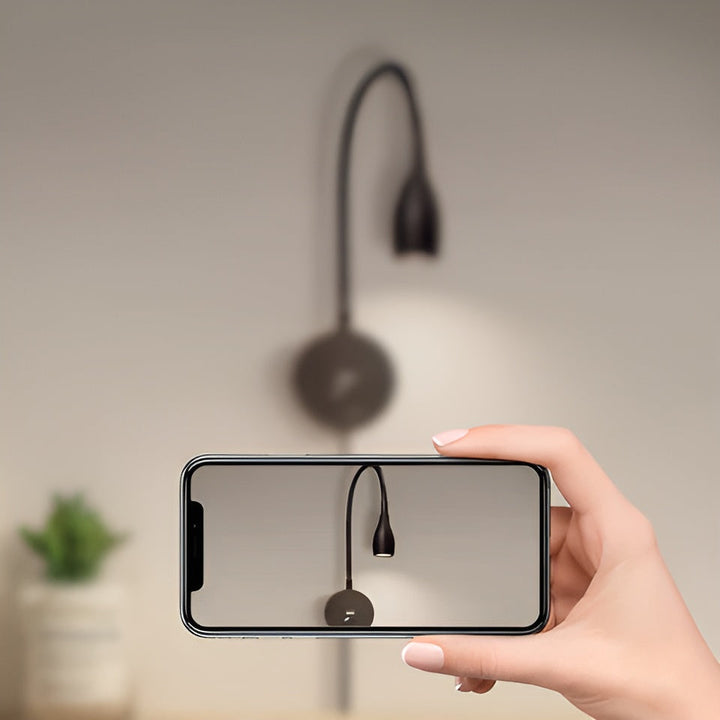 TouchGlow - 2-i-1-Swan-hals væglampe med USB-oplader til hyggelige læseaftener