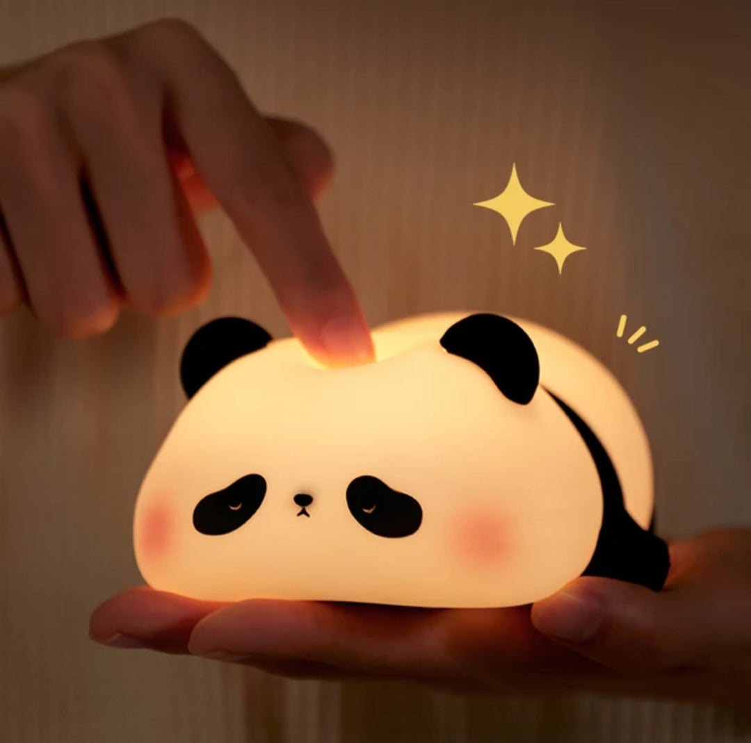 CuddlePanda Natlys - farverig LED Panda til børn