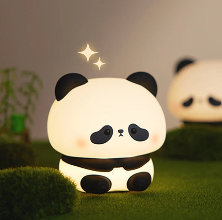 CuddlePanda Natlys - farverig LED Panda til børn