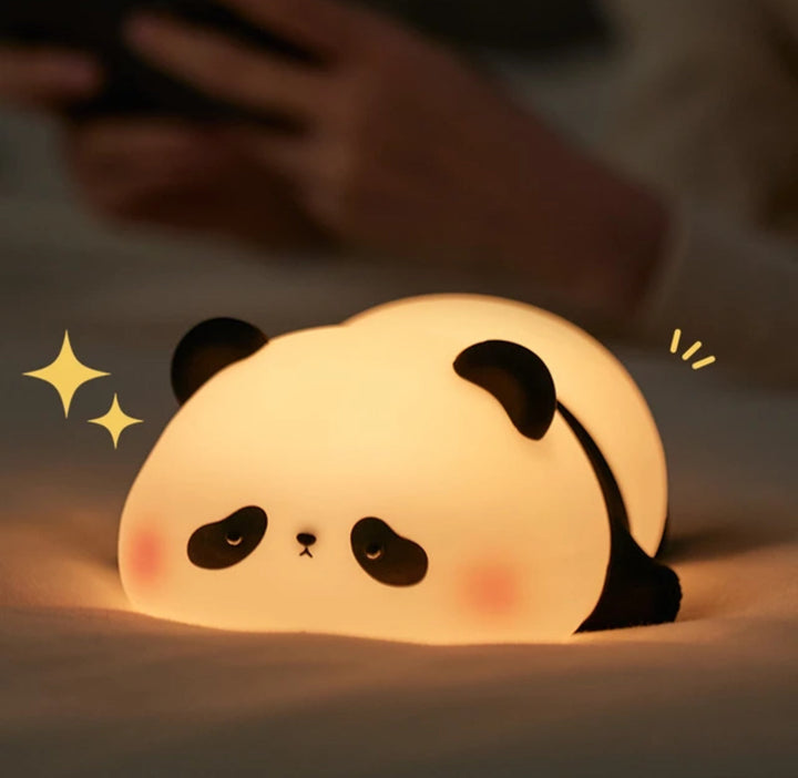 CuddlePanda Natlys - farverig LED Panda til børn