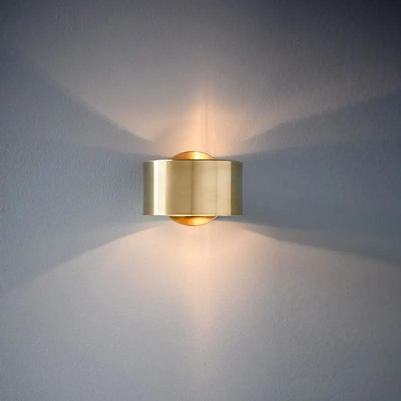 Væglampe - LuxeShine - Moderne &amp; Chic rumtransformation