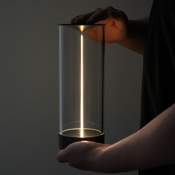 GlowBright | Bærbar LED-lampe med trådløs design