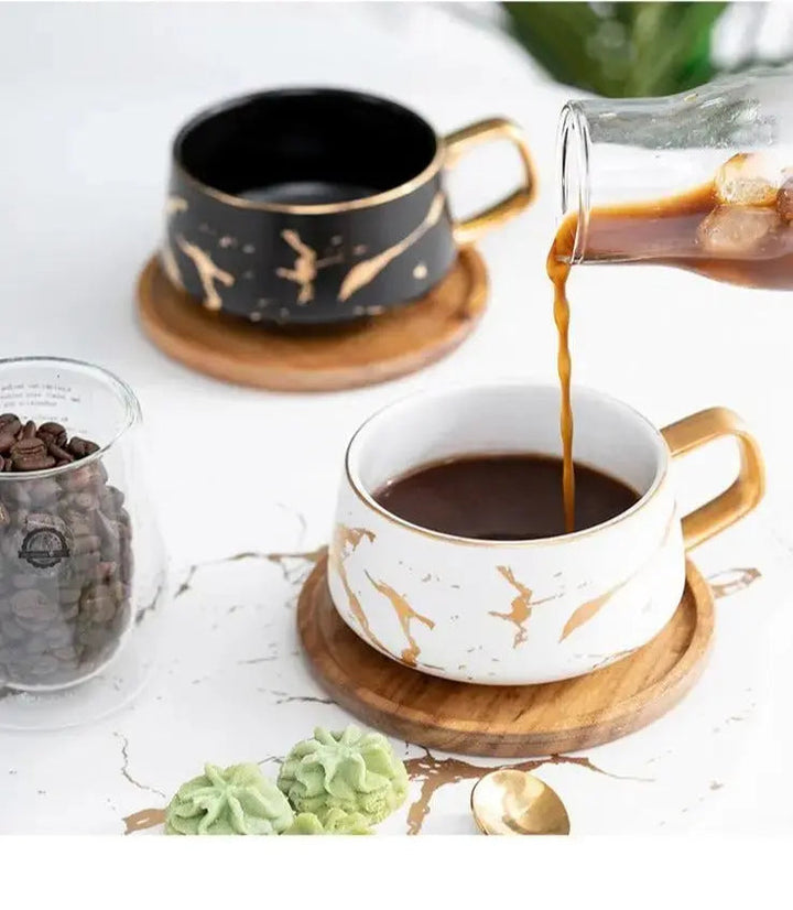 Marmormønstret Kaffe Kop med Guld Dekoration