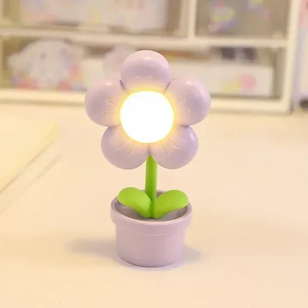 Sød Blomst Natlampe til Børn – LED Bordlampe i Blomsterdesign til Børneværelset